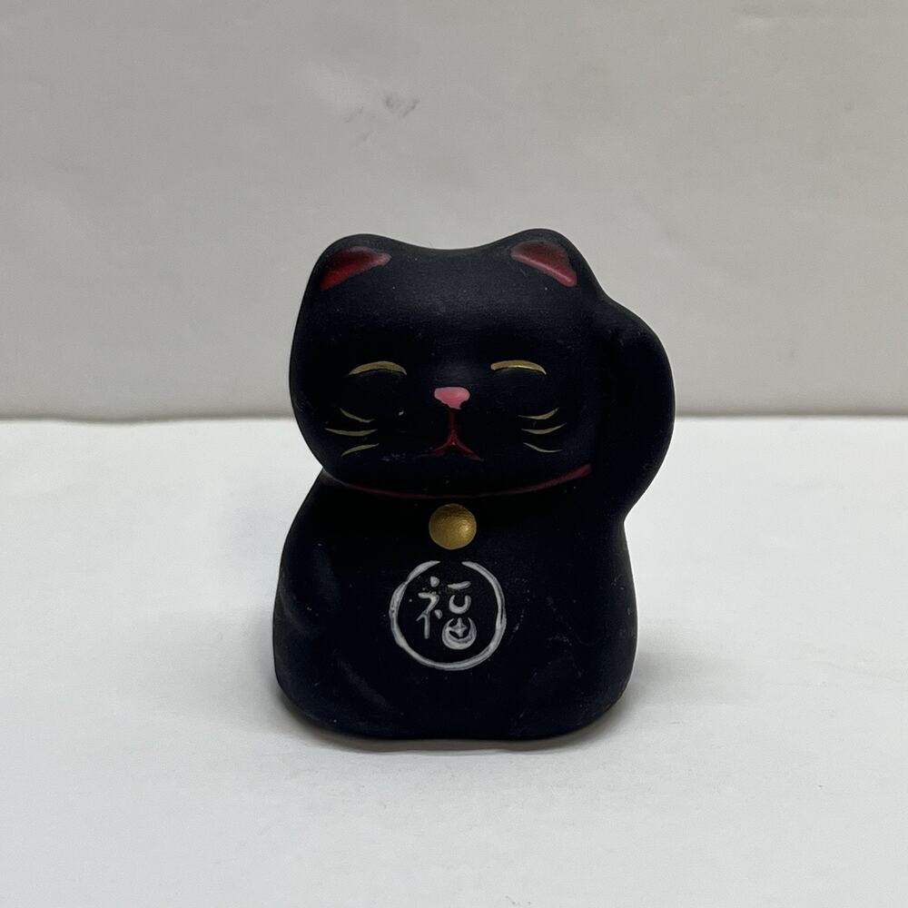 lucky cat figurine black cat waving maneki neko beckoning cat fortune prosperity
